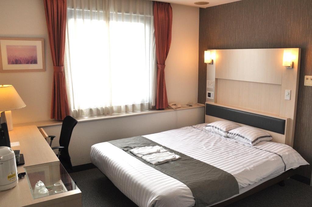 Hotel West Numazu Szoba fotó