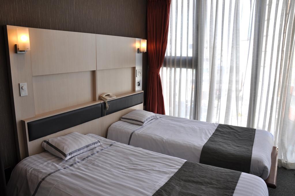 Hotel West Numazu Szoba fotó
